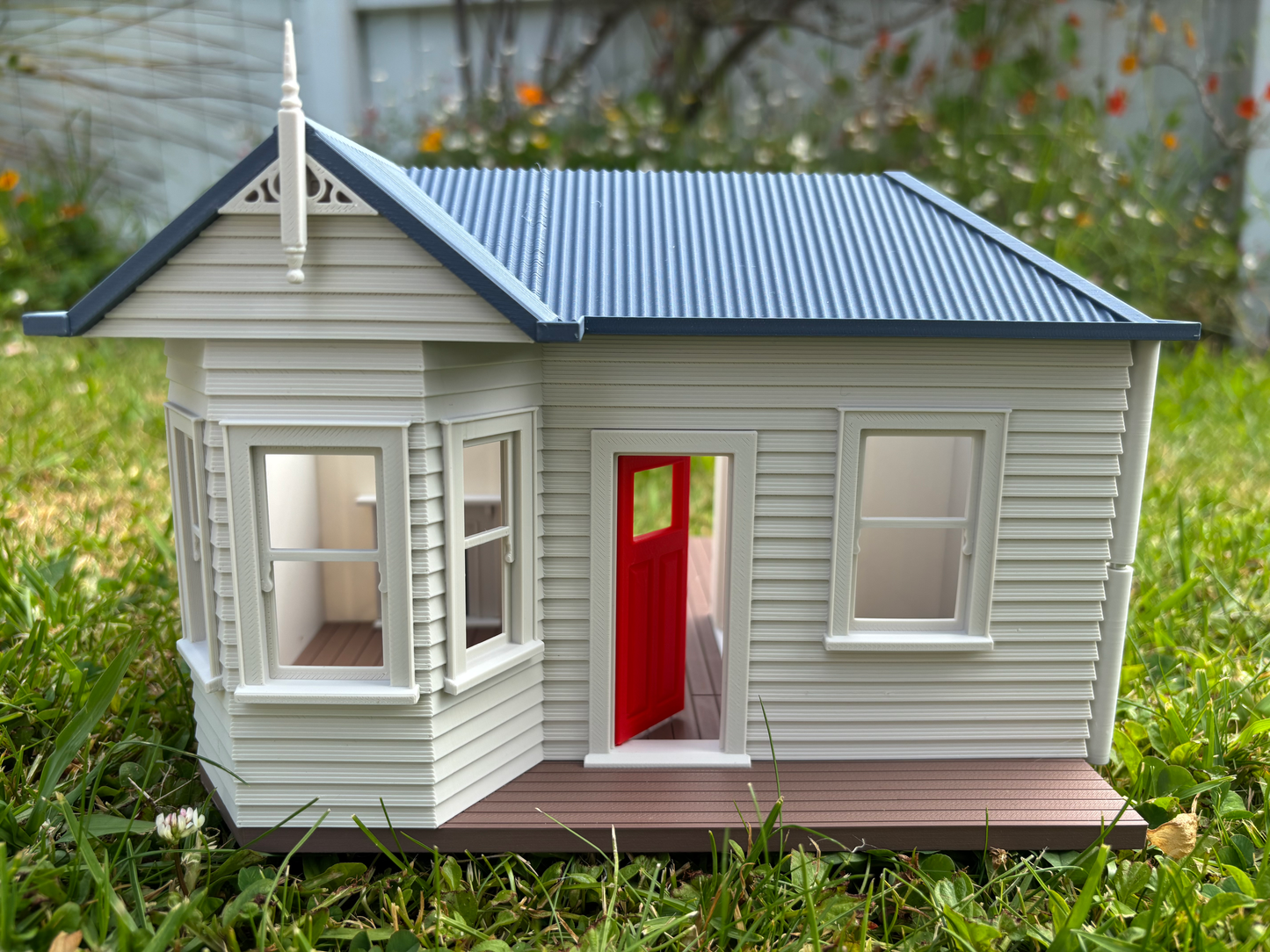 Colonial Villa Style Doll House