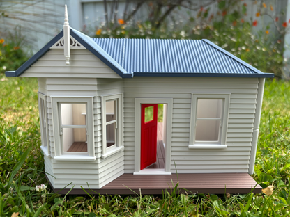 Colonial Villa Style Doll House