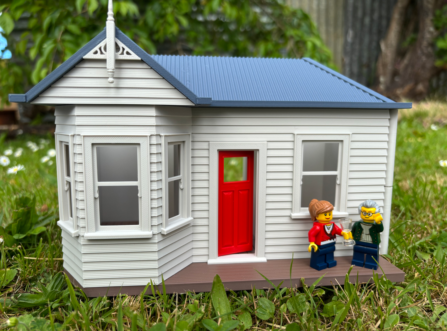 Colonial Villa Style Doll House With Modern Furniture